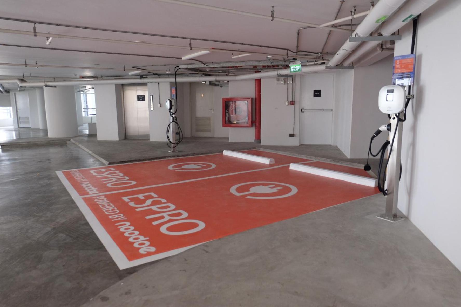 Chatrium Grand 曼谷 外观 照片 Charging station for electric cars